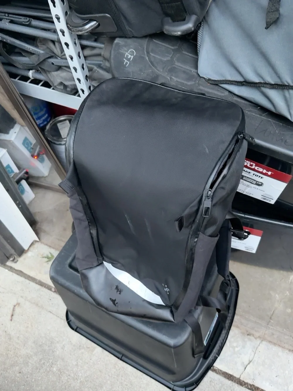 lululemon athletica Black Men's Backpack – Minimalist Urban Carry